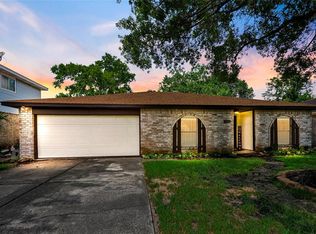 9903 Wren St, La Porte, TX 77571