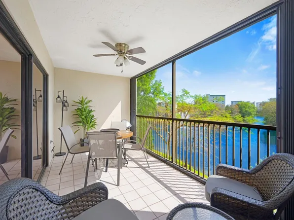 2334 S Cypress Bend Drive #308, Pompano Beach, FL 33069