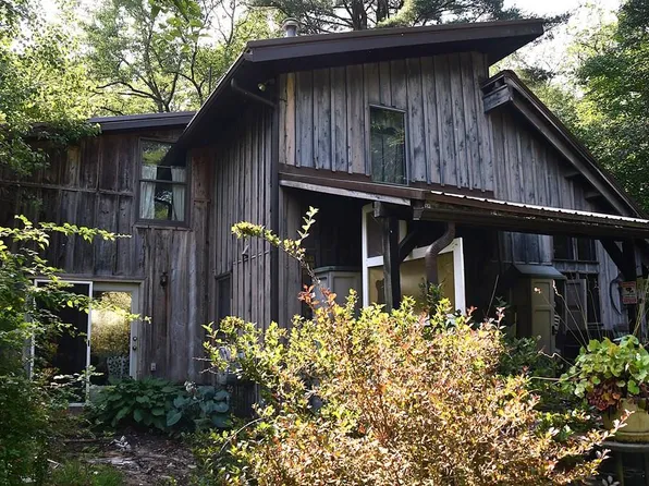 23 Hilltop Dr, Shippenville, PA 16254