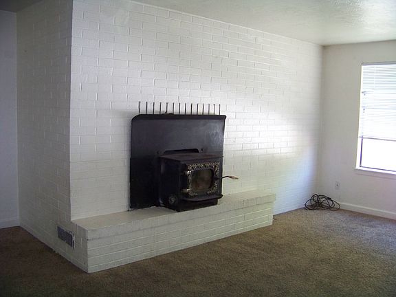 4th image of 50 N Union St