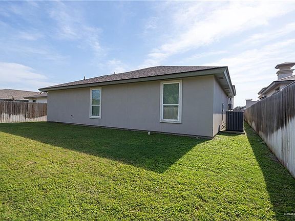 5th image of 3808 Wisteria Ave