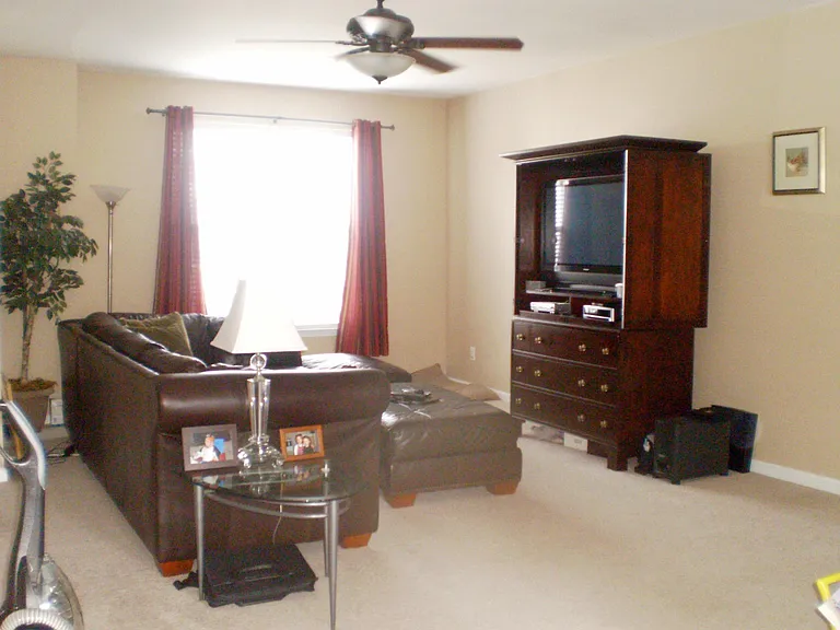 143 Madison Square Ln — Photo 5