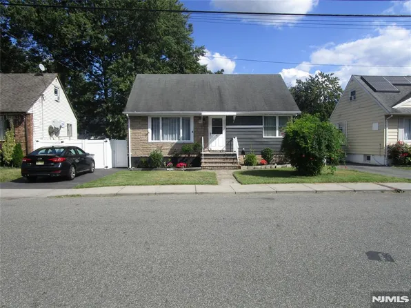 46 John St, Little Ferry, NJ 07643