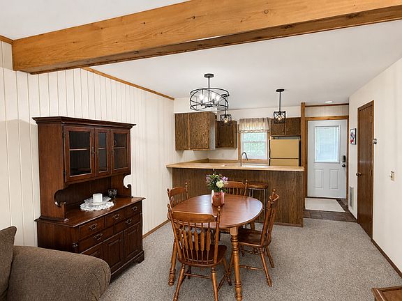 3rd image of 388 Quadna Mountain Rd