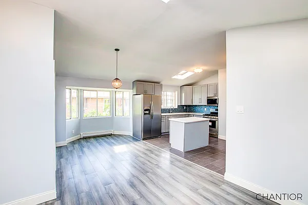 Sold by Chantior Real Estate LLC | media 17