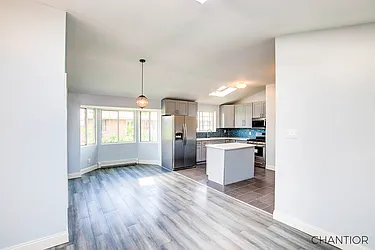 Sold by Chantior Real Estate LLC