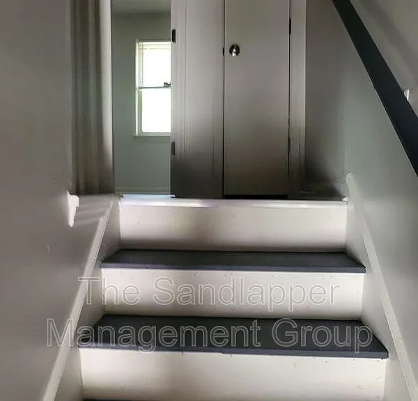 126 Langley Dr #B — Photo 9