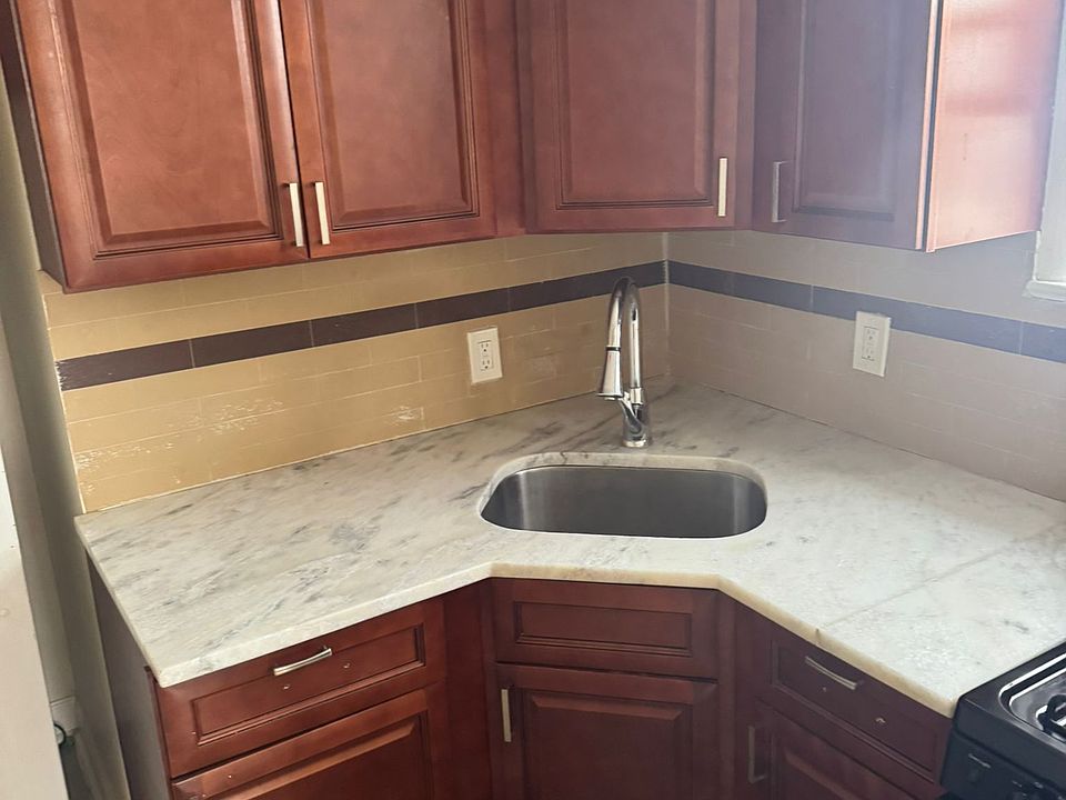 2nd image of 68 Bevan St APT 10
