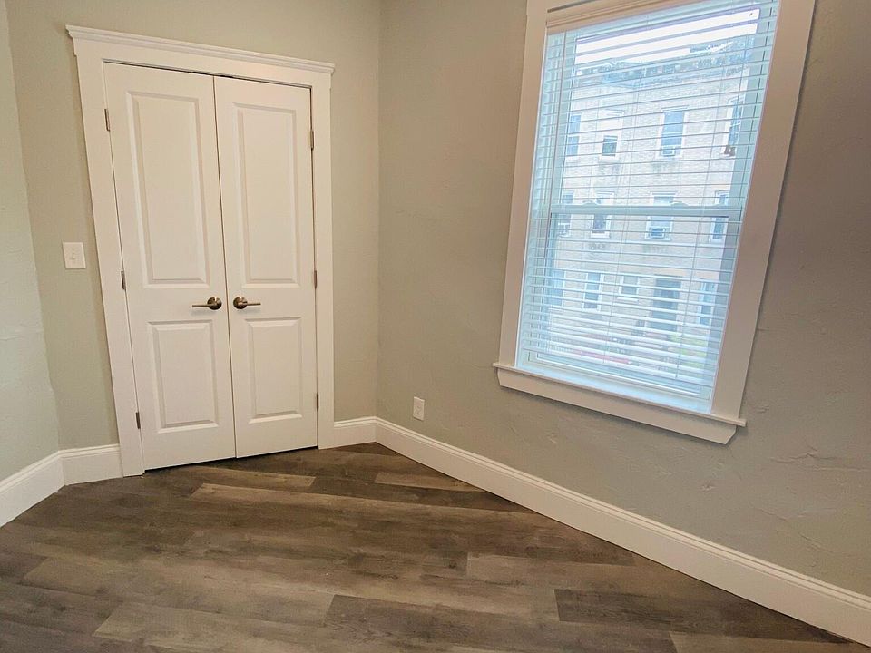 2nd image of 108 Meridian St #0