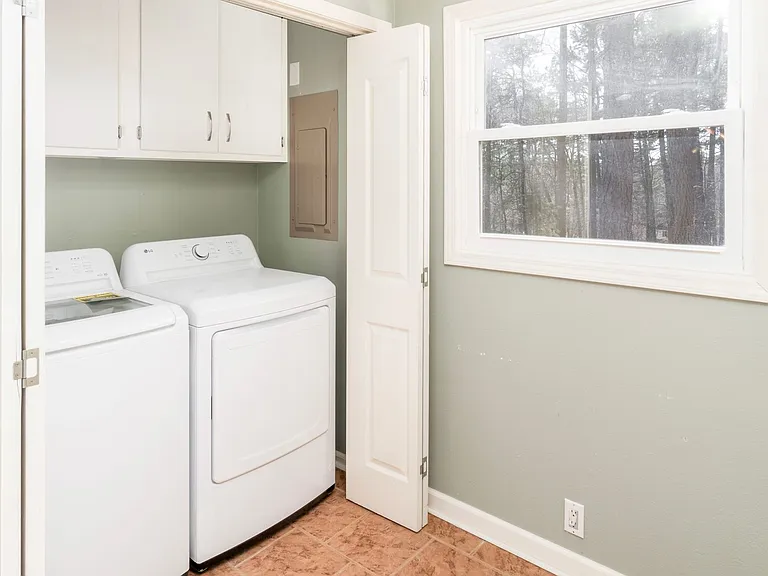 16 Malaga Cir — Photo 16