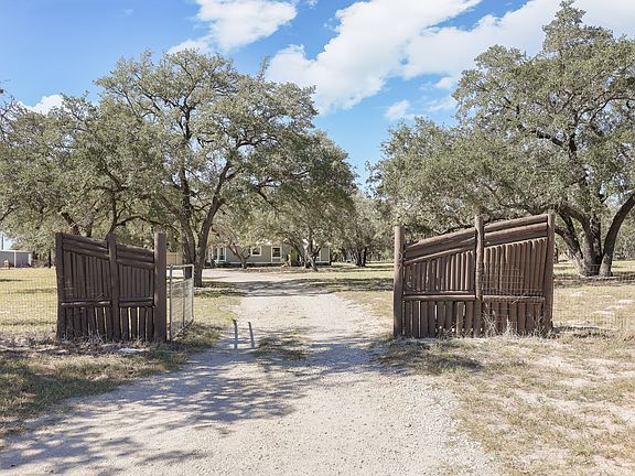 2nd image of 107 Harvest Ln