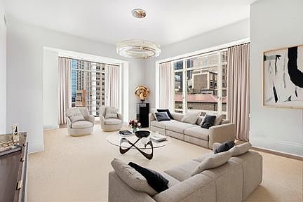 1st image of 520 Park Ave Unit 15