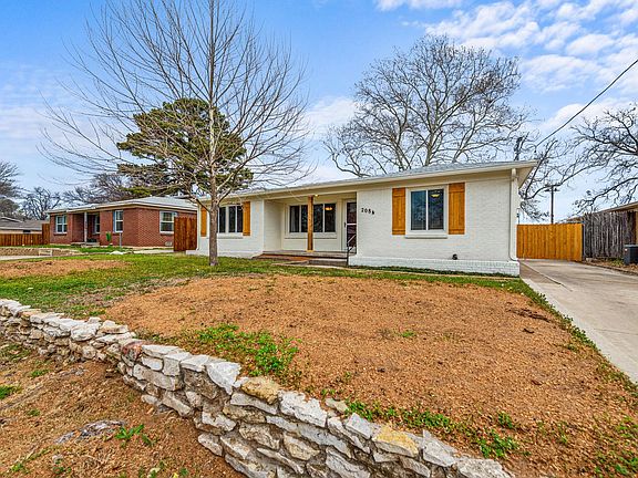 2nd image of 208 Priddy Ln