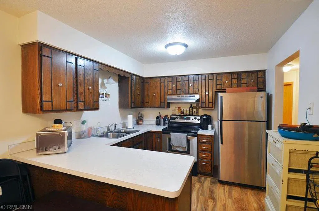 4 bed, 1850 sqft, $2,700 — Photo 4