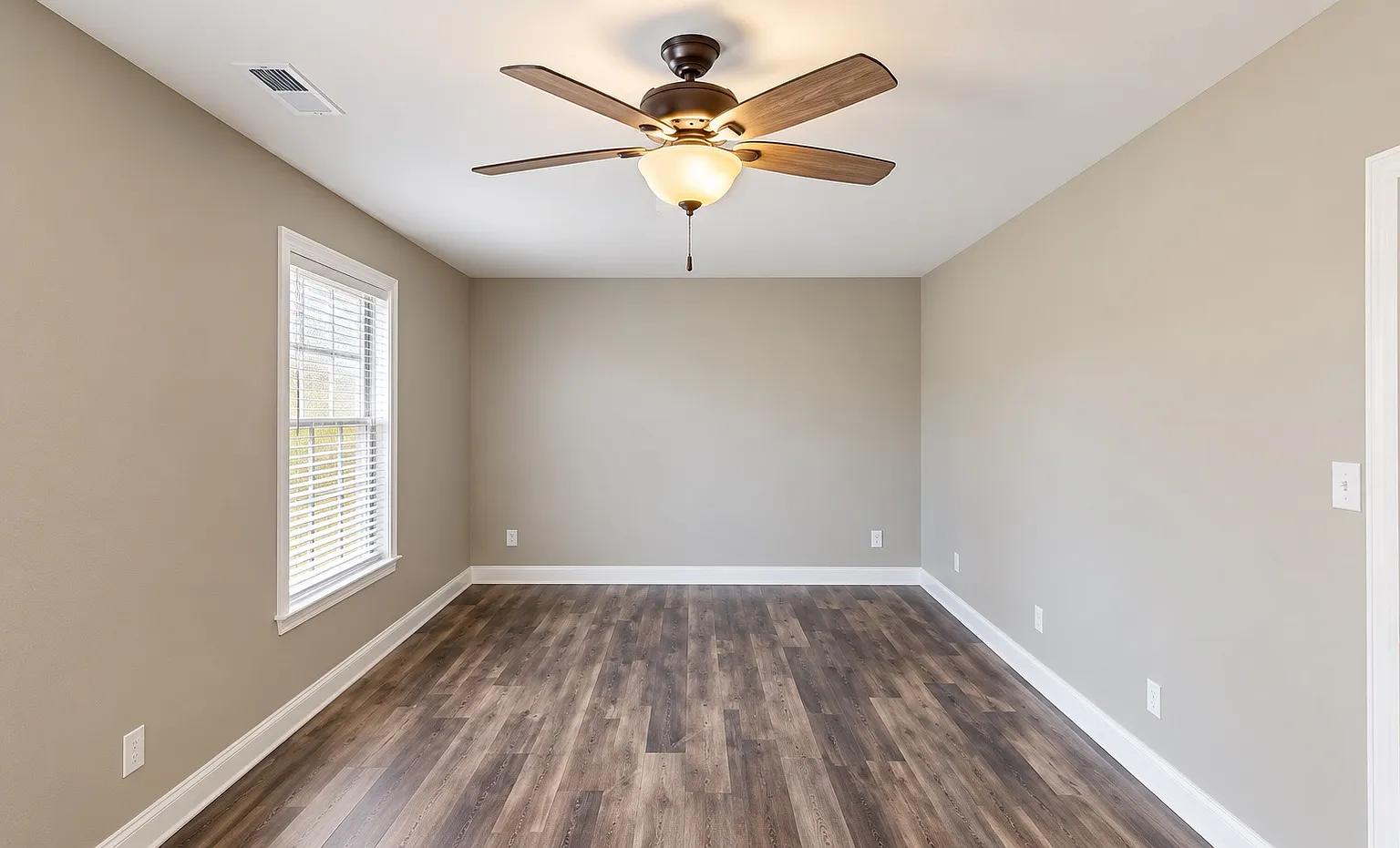 1 bed, 950 sqft, $1,975 — Photo 4