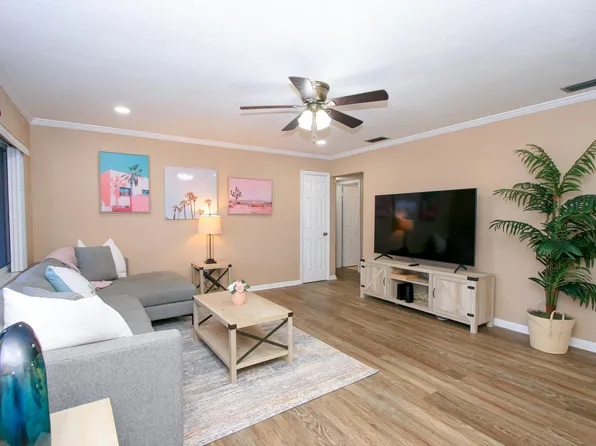 55 Velma Dr W, Largo, FL 33770