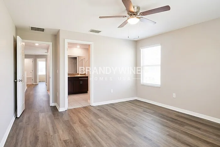 5703 Mercado Dr — Photo 11
