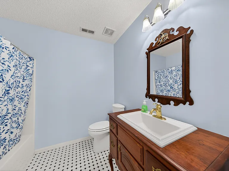 3504 Sassafras Trl — Photo 9