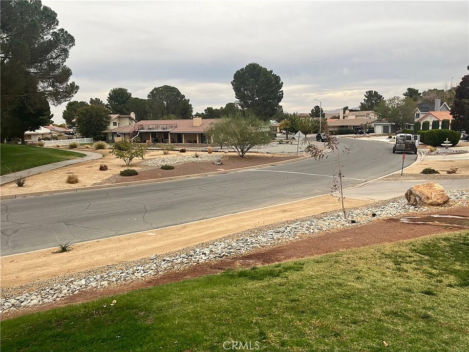 1st image of 14988 Blue Grass Dr