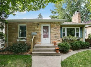 1946 Stanford Ave, Saint Paul, MN 55105