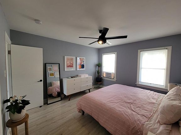 5th image of 3635 Greenfield Ave