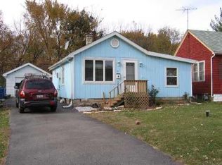 11 NW Circle Dr, Joliet, IL 60433