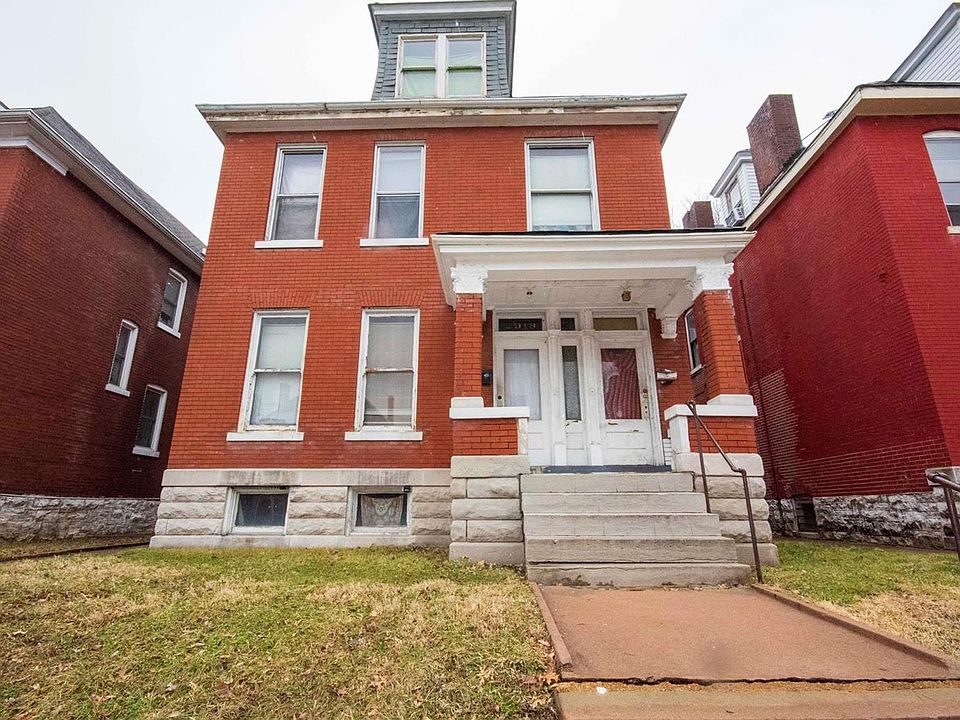 1st image of 2918 Dodier St