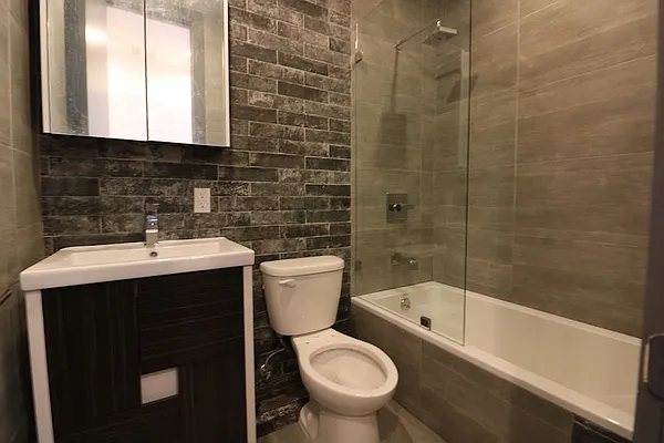 Rented by Nooklyn NYC LLC | media 65