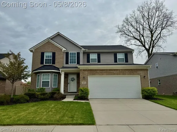 8871 Dover Ct, Livonia, MI 48150
