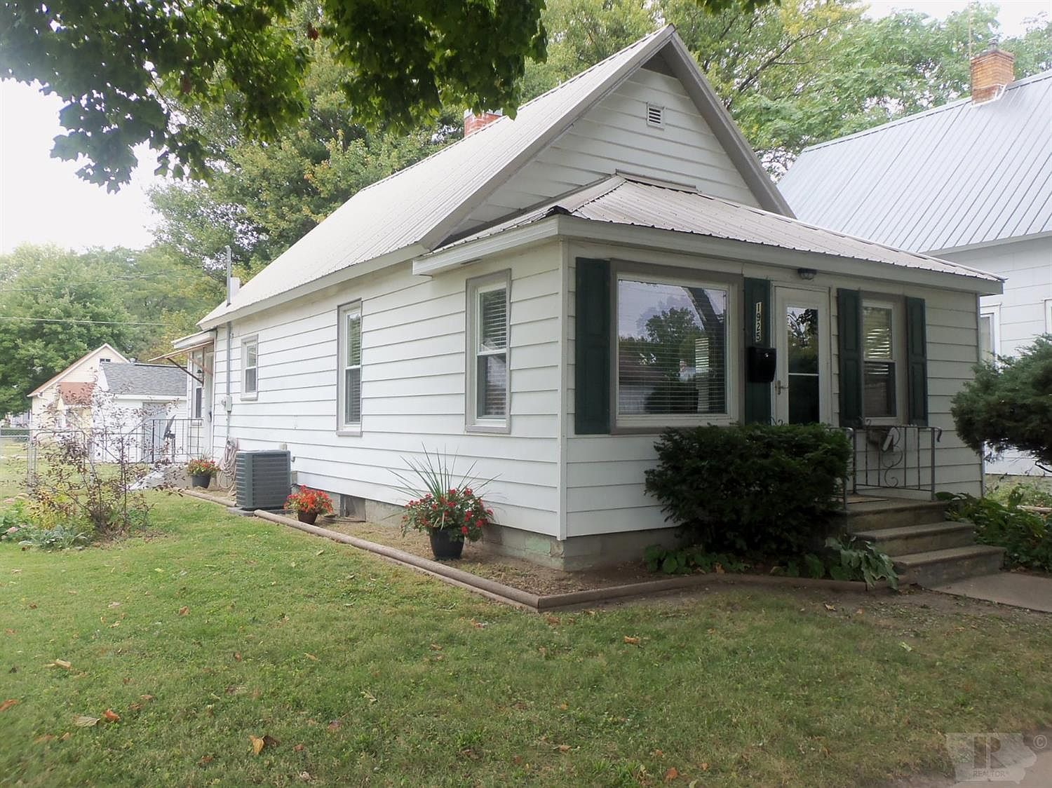 1925 Madison Ave, Burlington, IA 52601 Zillow