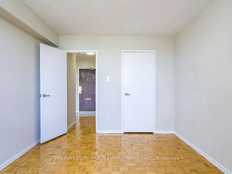 6161 Bathurst St #803 — Photo 9