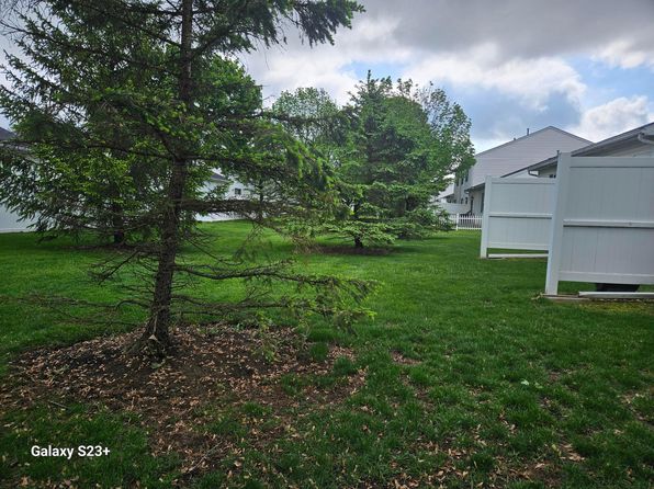 6682 Lagrange Dr #48B, Canal Winchester, OH 43110