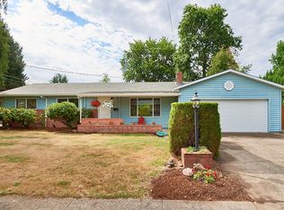 308 NW 19th St, McMinnville, OR 97128