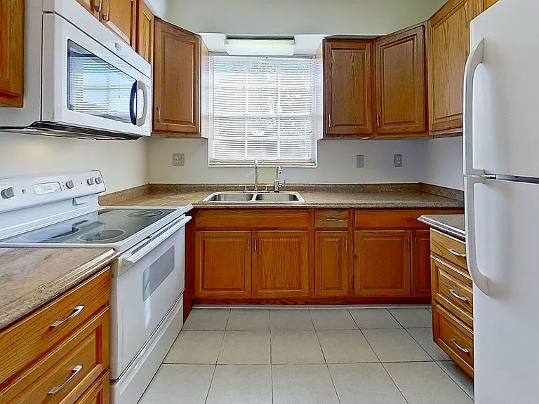 5201 Atlantic Blvd #118 — Photo 7