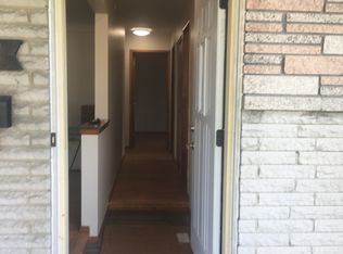 28833 James Dr, Warren, MI 48092