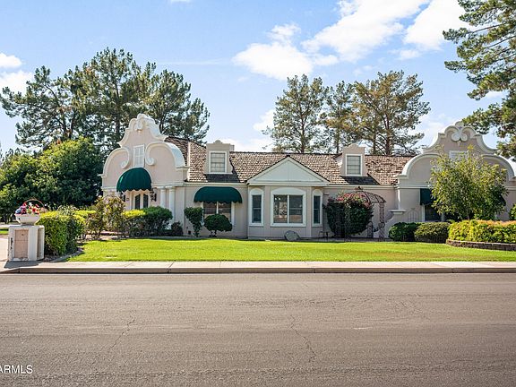 2nd image of 1554 E ELMWOOD Circle