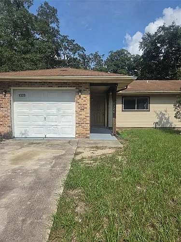 1320 Markham Ave Photo 1