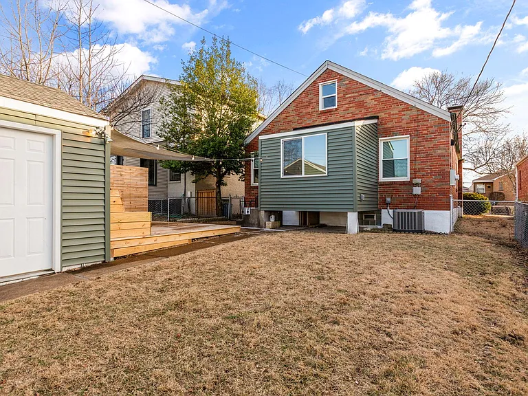 5521 Mardel Ave — Photo 12