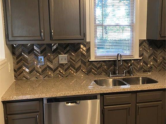 5th image of 1407 Middleberry Dr