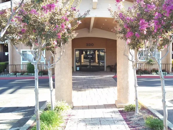 Courtside Towers Senior 55+ Apartments, 320 W Court St #7f97375db, Woodland, CA 95695