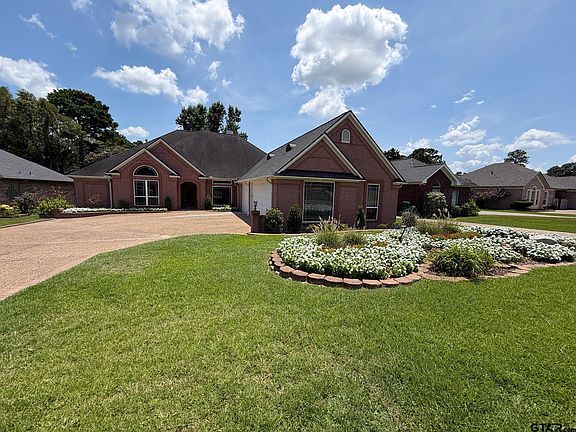 2nd image of 580 Bunker Dr