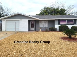7815 Waxwood Dr, Port Richey, FL 34668
