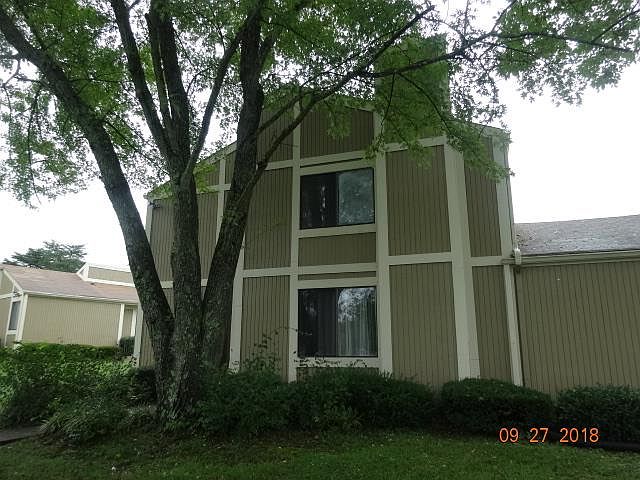 1st image of 802 Williamsburg West Dr