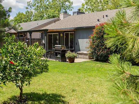 3rd image of 4097 Deaton Dr