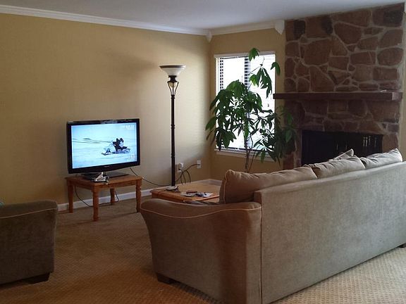 Large Family Room / Smooth Ceilings