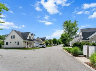 22 Azalea Dr, Burlington, MA 01803