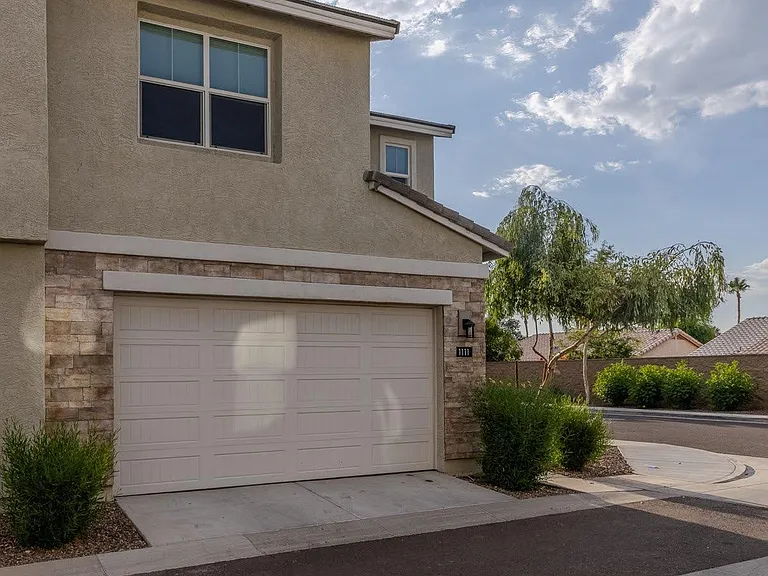 1111 W Diamondback Dr — Photo 38