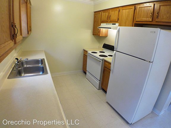 4th image of 122B Karen Way