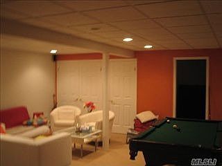 3rd image of 111 Cinnamon Ct