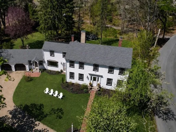 375 Linebrook Rd, Ipswich, MA 01938